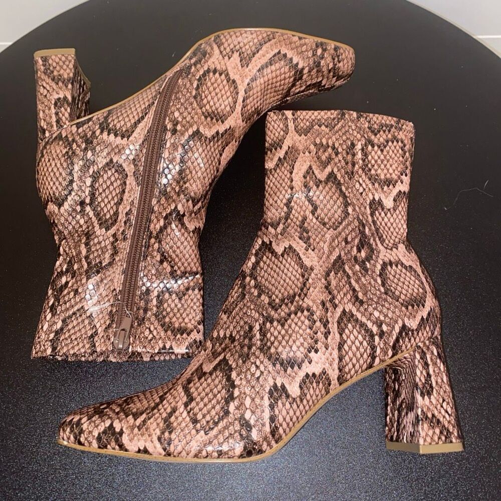 Steve Madden Woman HARL Animal Print Bootie Size: 8M - Picture 6 of 8